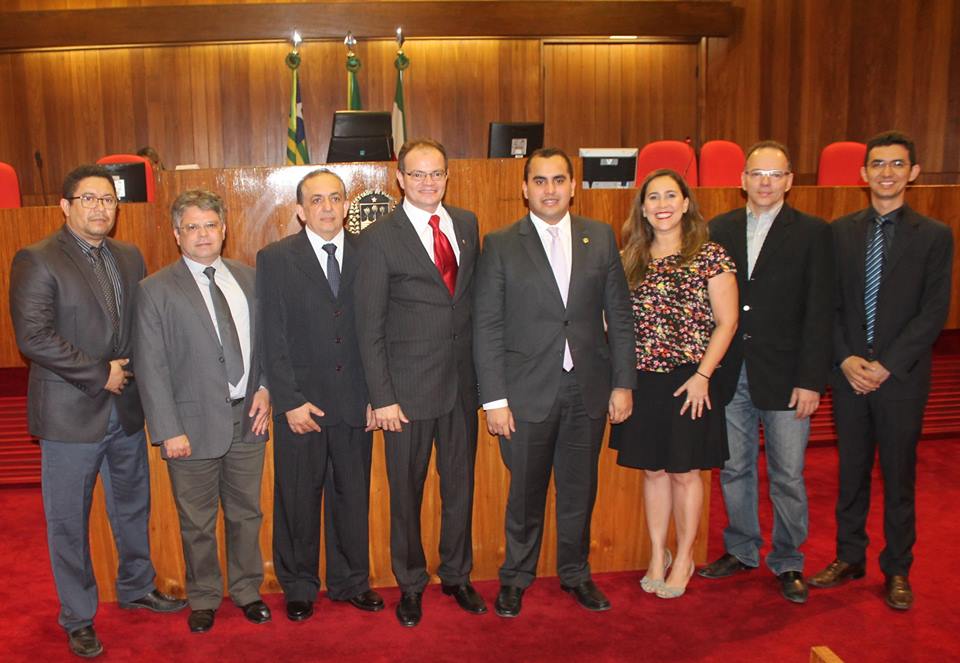 Assembleia Legislativa homenageia dentistas em sessão solene